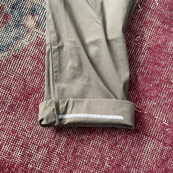 Mountain hardware commuter pant - Picture 2 of 3